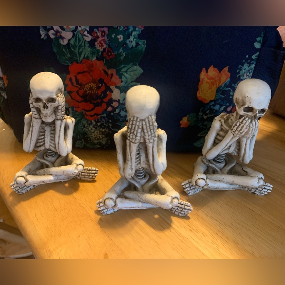 Hear no see no speak no skeleton’s about 5” tall
